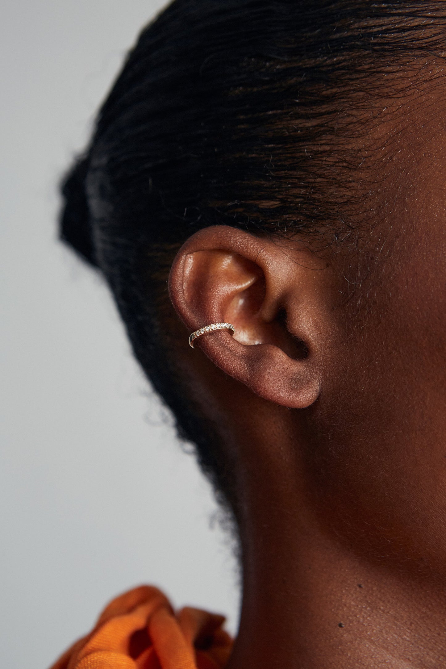 CLASSIC ZIRCONIA EARCUFF