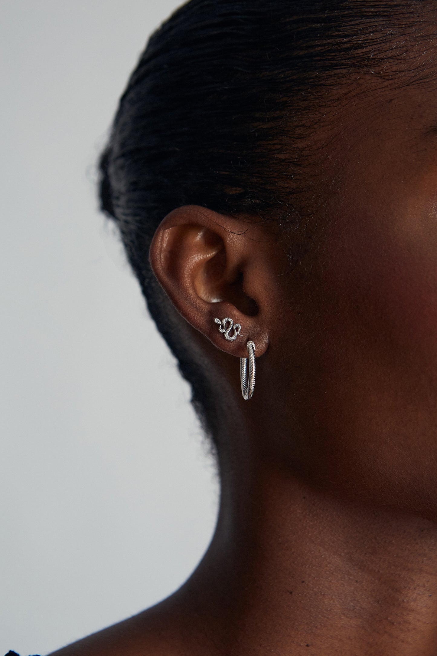 CIRCONITA SNAKE SINGLE EARRING