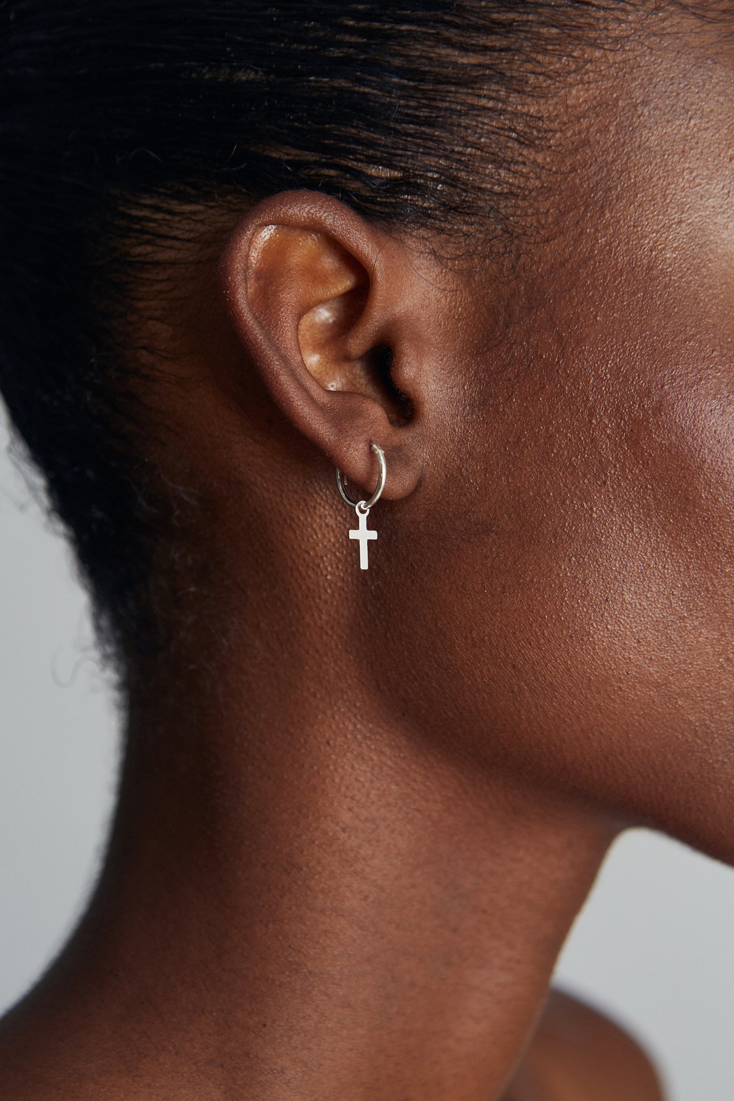 CROSS SINGLE EARRING