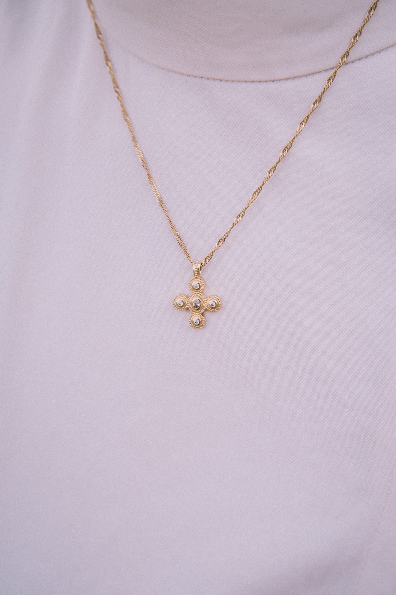 CROSS NECKLACE